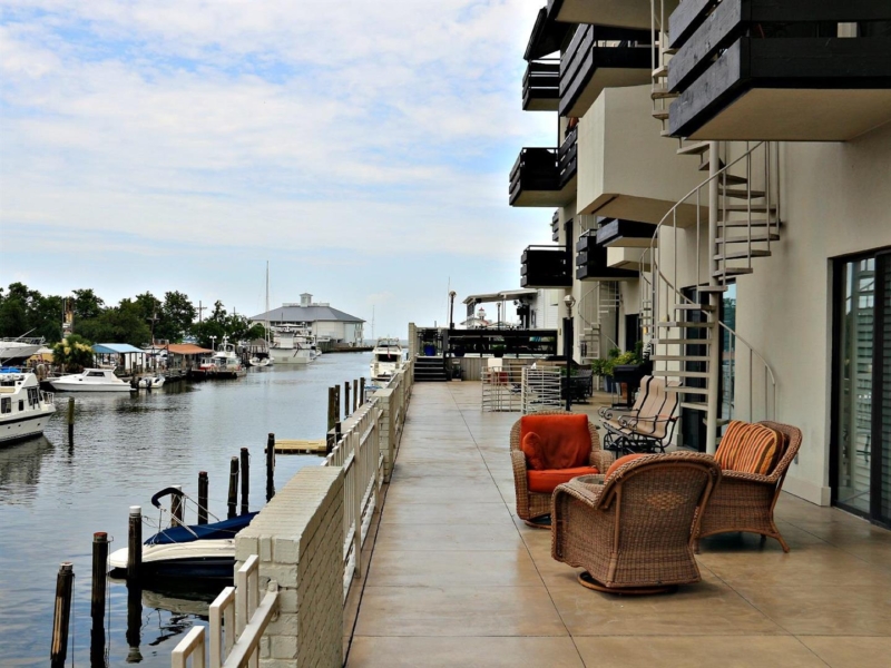 View of Lighthouse Harbor Condos, Lakefront/Lakeview Neighborhood - New Orleans ...
