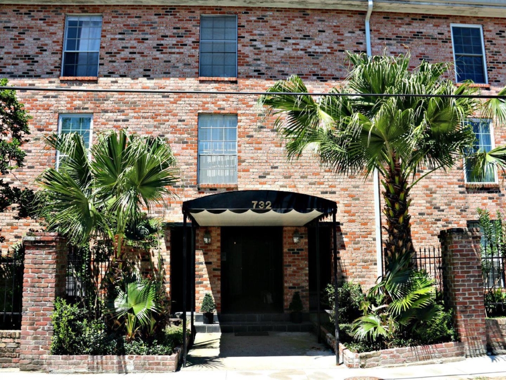 732 Cherokee Condos Front